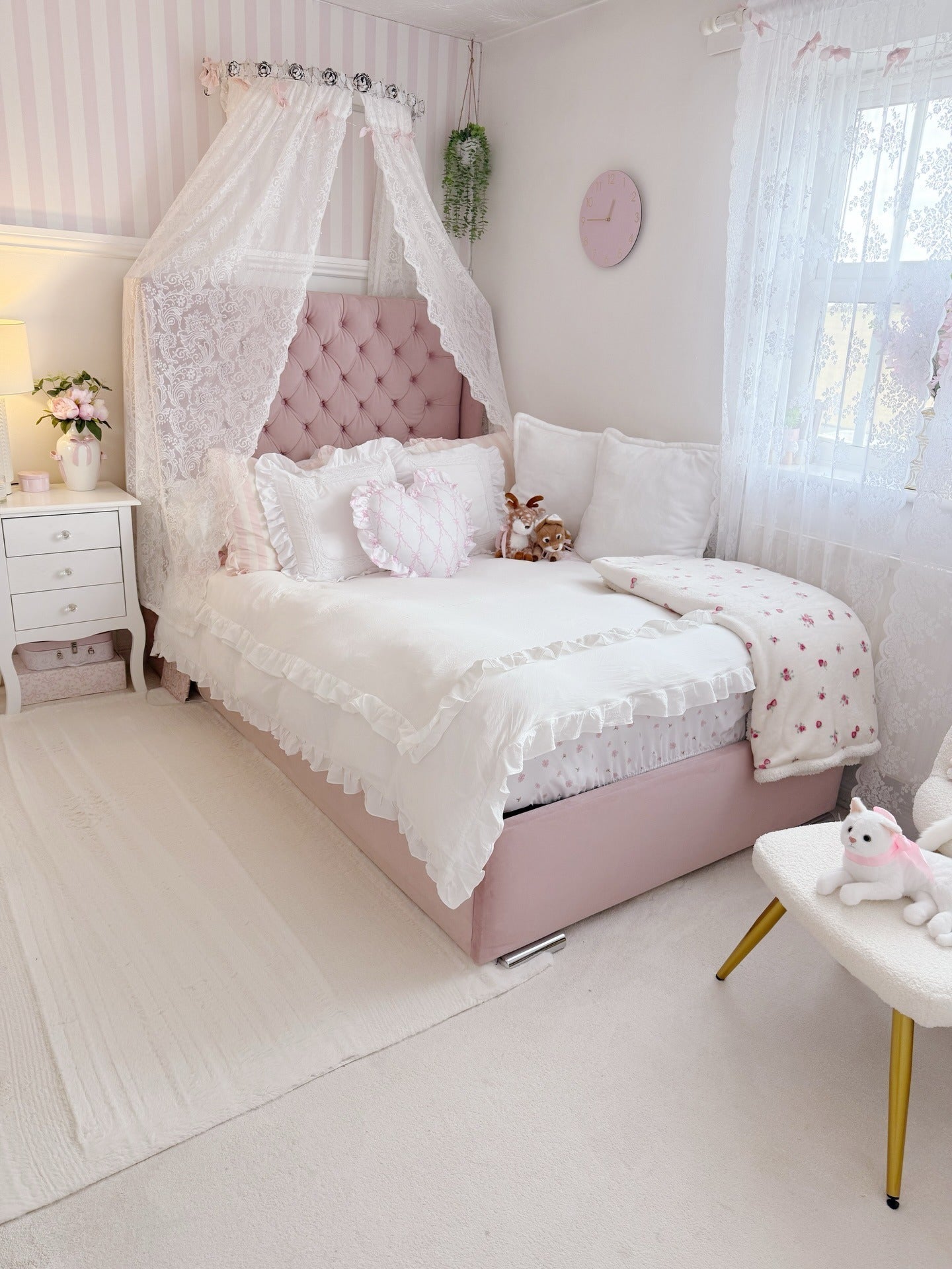 17 Simple Girly Bedroom Ideas That Shine – Pixelify