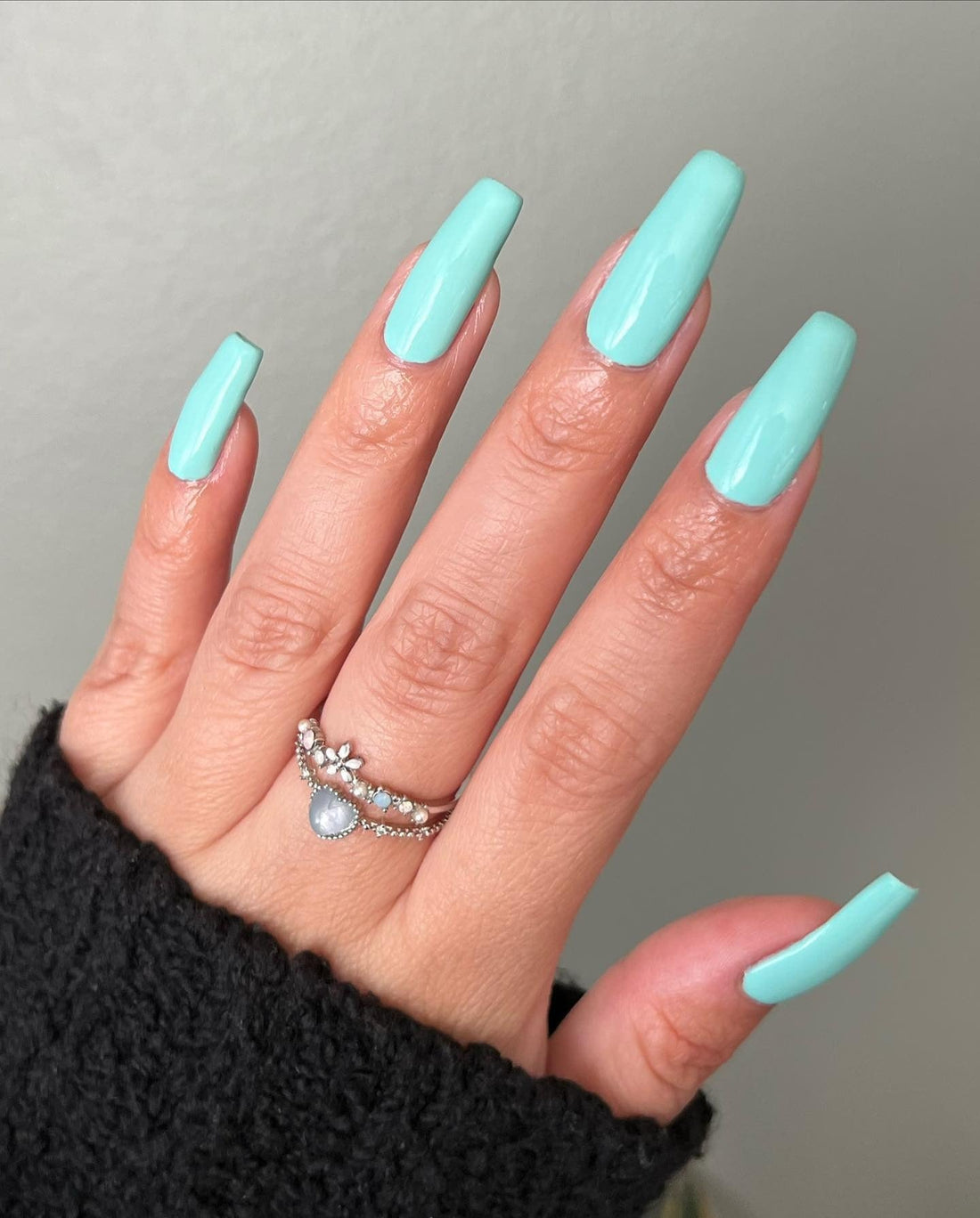 16 Aqua Color Nail Ideas for Chic Everyday Nails