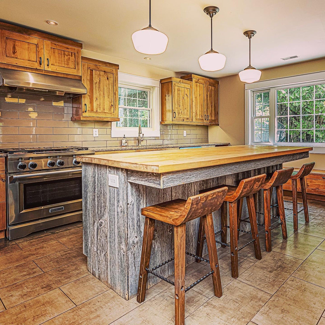 17 Small Log Cabin Kitchen Ideas That Work