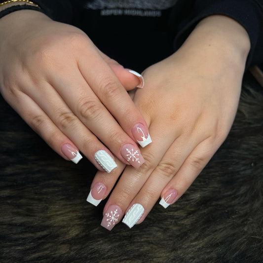19 White Winter Nail Ideas for Every Aesthetic
