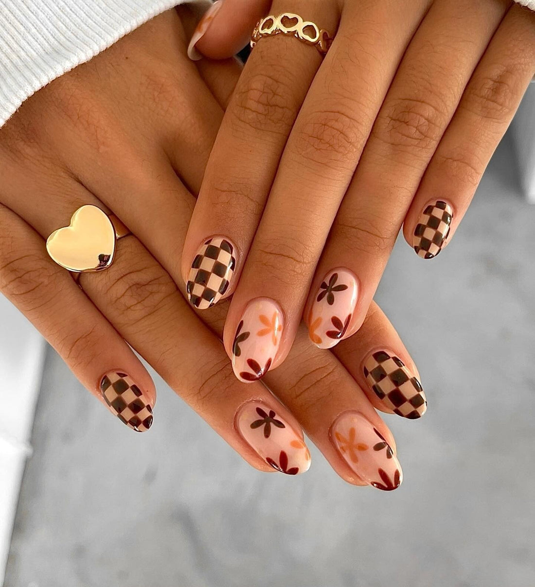 16 Luxe Fall Nail Ideas for 2026