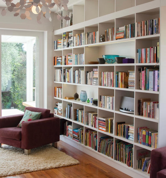 15 Living Room Bookshelf Ideas to Refresh Your Home