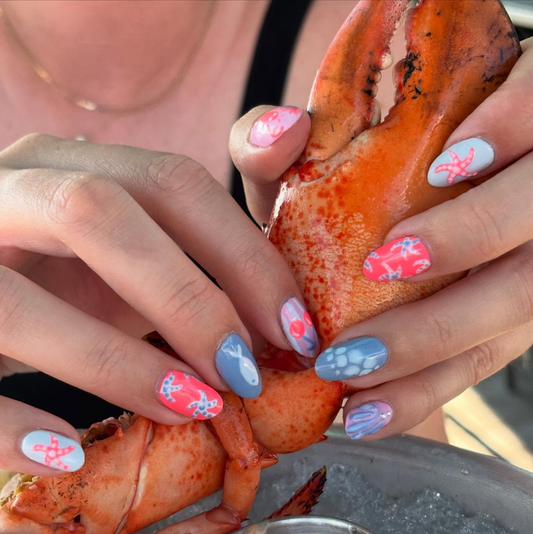 16 Coastal Nautical Nails You’ll Want ASAP