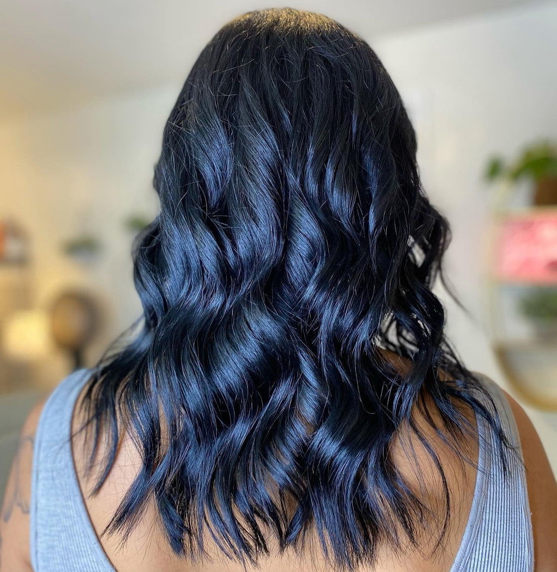 17 Chic Blue Black Hair Color Styles for Women