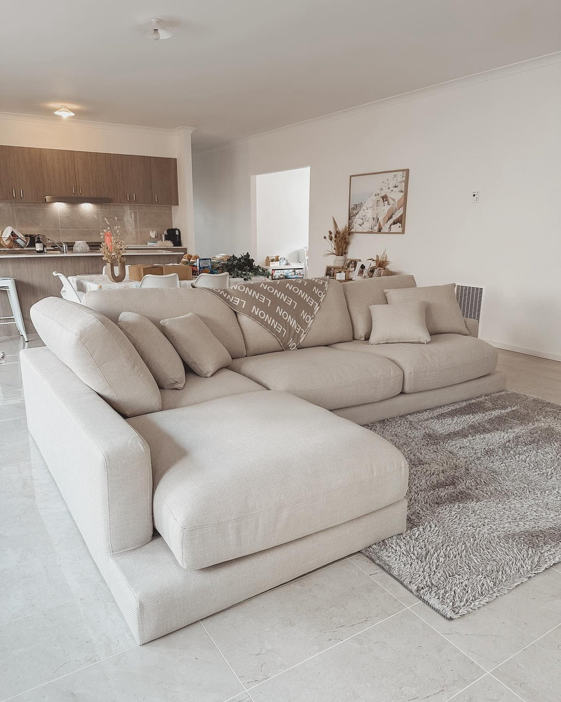 15 Cream Couch Living Room Ideas That Perfectly Blend Texture and Tone