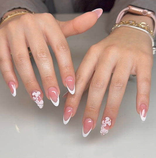 16 Classy Almond Nail Ideas for Every Season