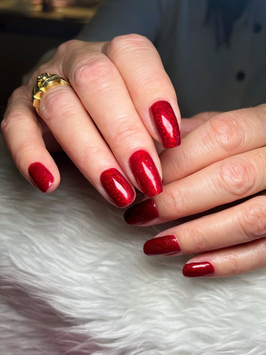 16 Elegant Sparkly Red Nail Ideas Worth Trying