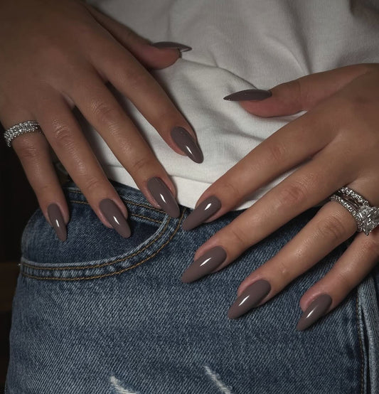 16 Timeless Grey Nail Ideas You'll Keep Saving