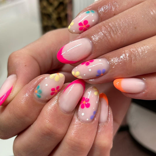 16 Playful Bright Summer Nail Ideas for Every Mood