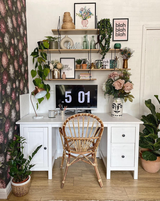 17 Minimal Tiny Home Office Ideas You'll Copy
