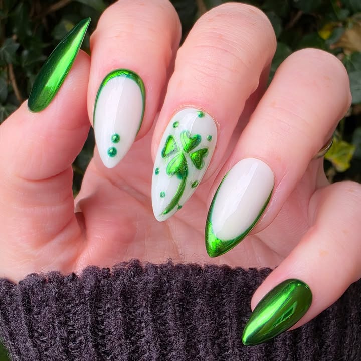 15 Gorgeous St Patrick's Day Nail Ideas to Try This Year