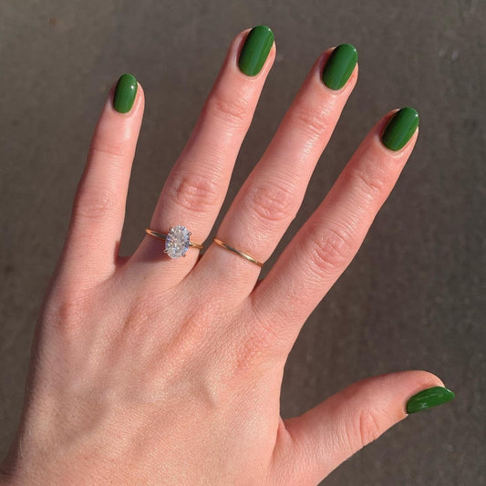 16 Stunning Hunter Green Nail Ideas
