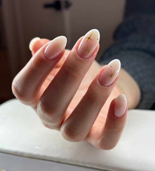 16 Classy Minimalist Nail Ideas You'll Save