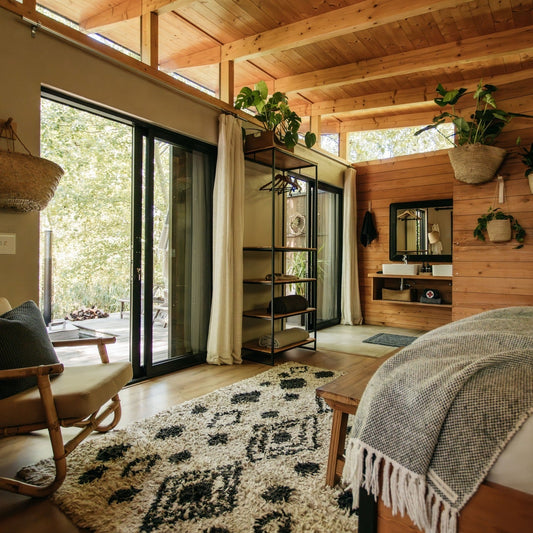 16 Rustic Bedroom Ideas for Cabins