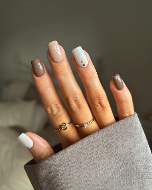 16 Trending Fall Almond Nail Ideas Right Now