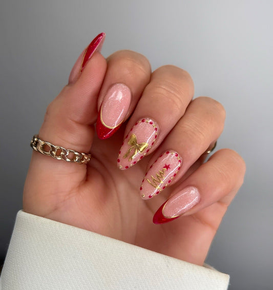 17 Gorgeous Holiday Nail Ideas for 2026