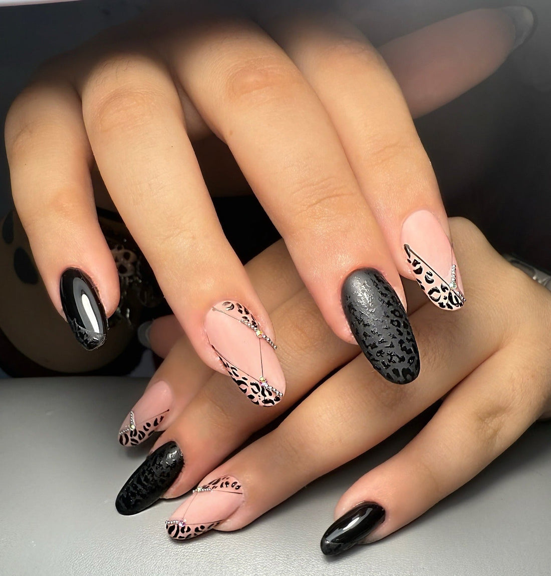 16 Modern Long Black Nail Ideas
