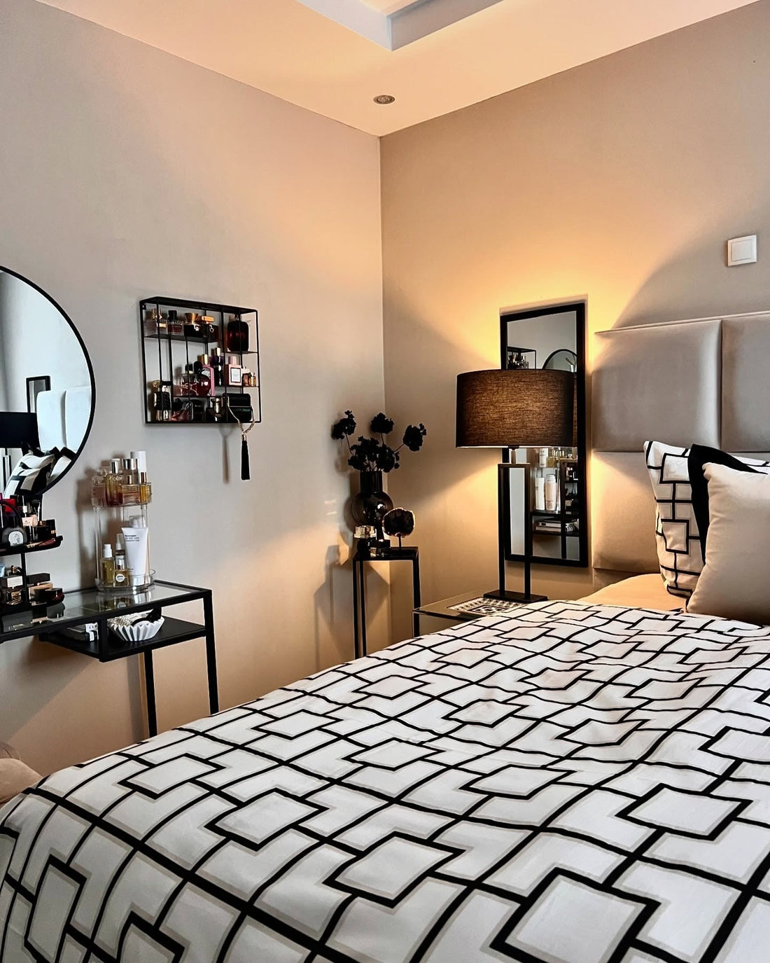 17 Trending Bedroom Ideas With Black Furniture