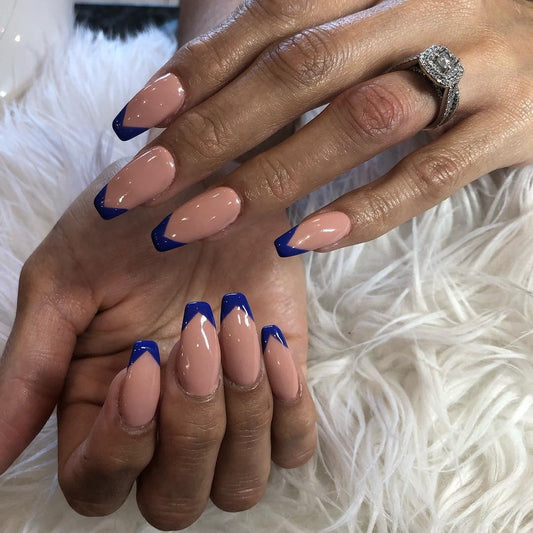 17 Must-See Blue Tip Nail Ideas Right Now