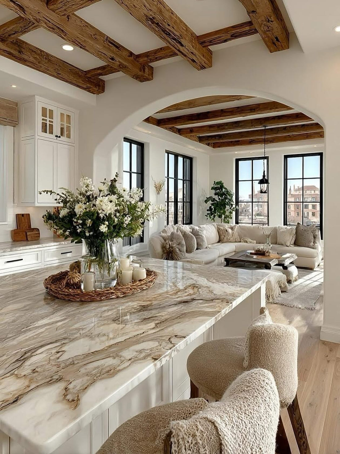 15 Must-See High Ceiling Kitchen Ideas for Larger Spaces