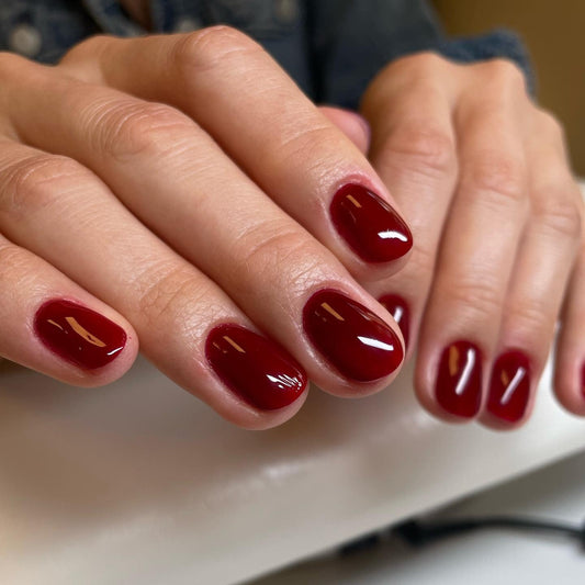 15 Short Red Nail Ideas That Shine with Confidence