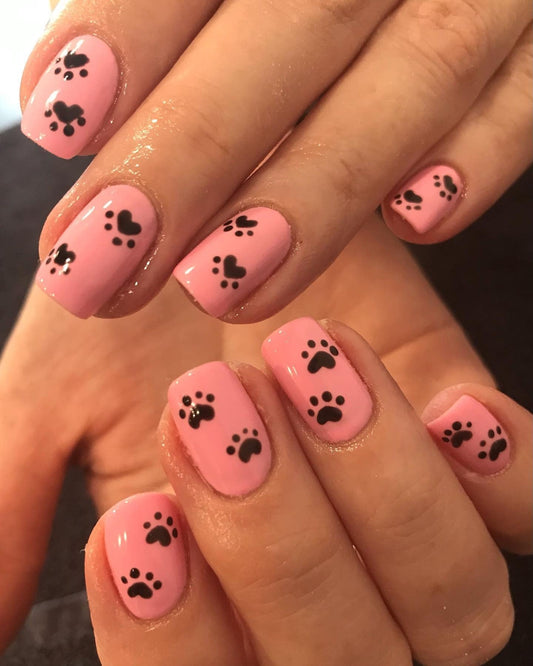 18 Unique Paw Print Nail Ideas