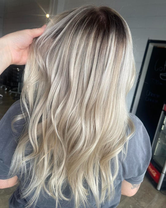 16 Modern Blonde Hair with Dark Roots 2026