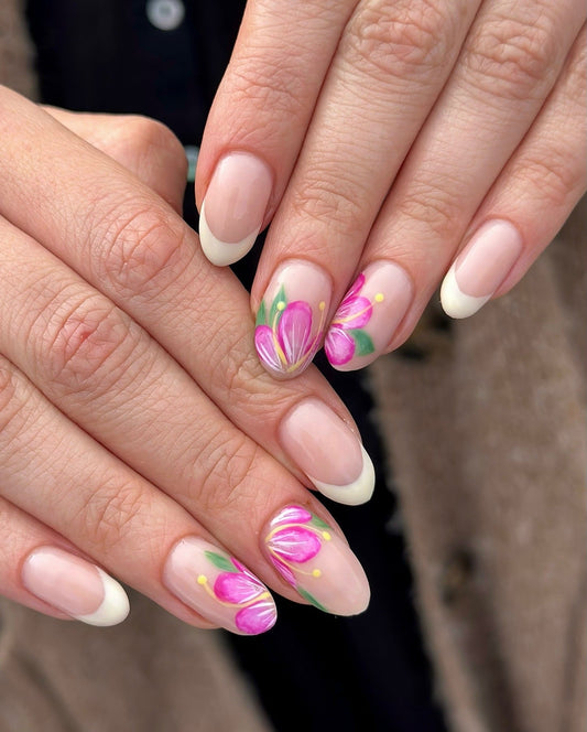 16 Gorgeous Tropical Flower Nail Ideas You'll Adore