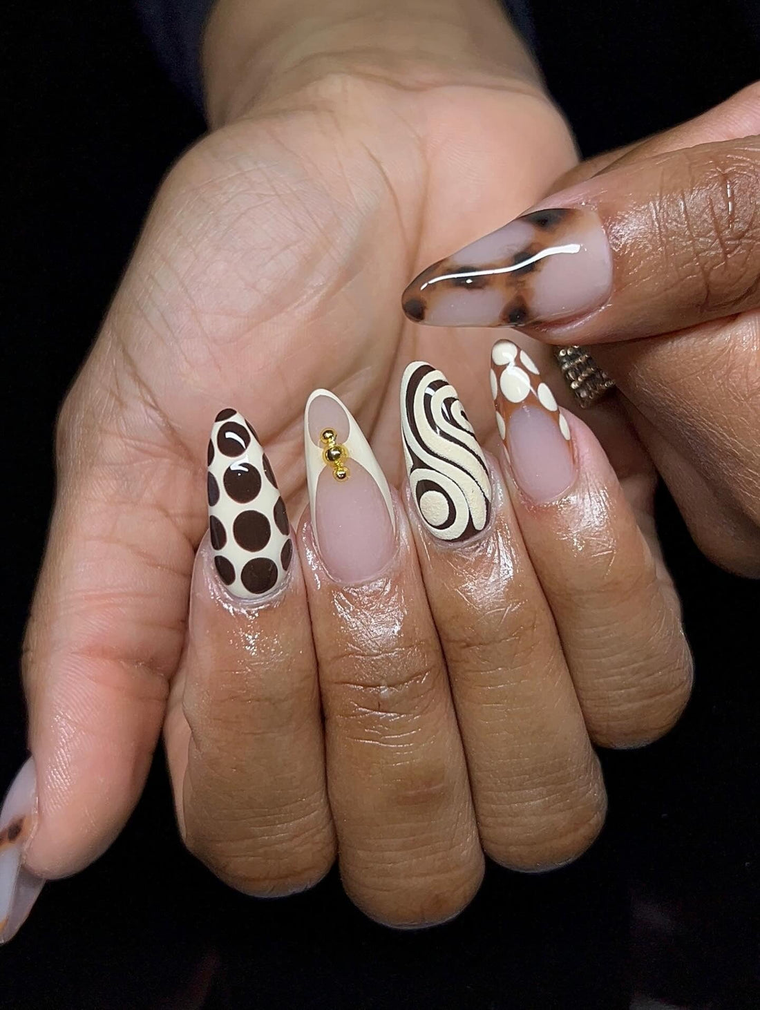 17 Classy Brown Almond Nail Ideas You'll Keep Coming Back To