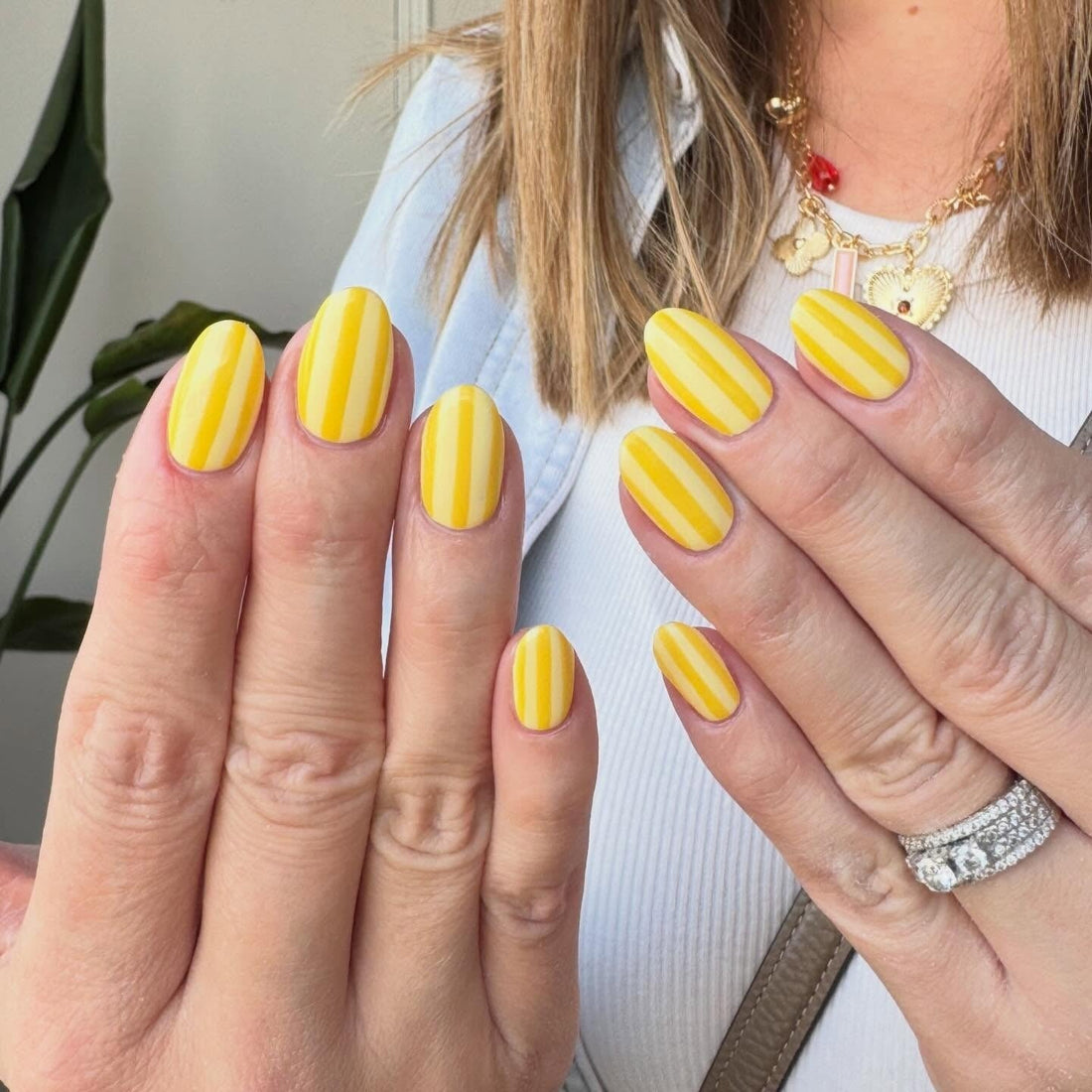 17 Amazing Yellow Nail Ideas 2026