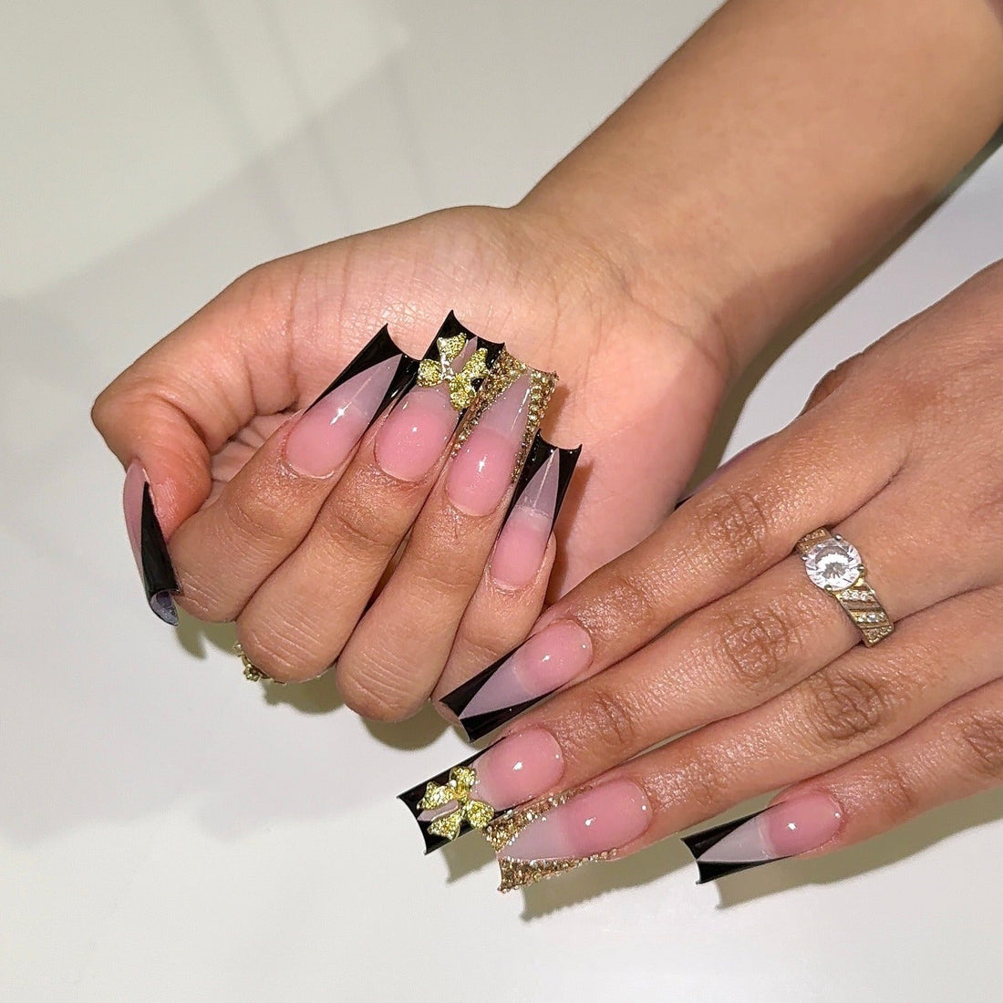 17 Elegant Black, White And Gold Nail Ideas for Every Style
