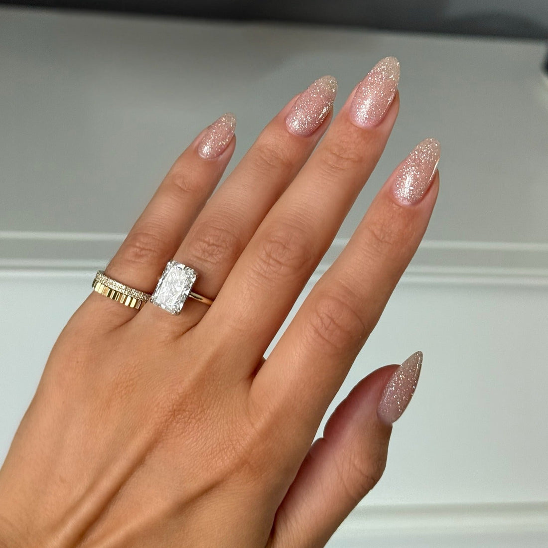 16 Sparkle Nail Ideas for Subtle Shine