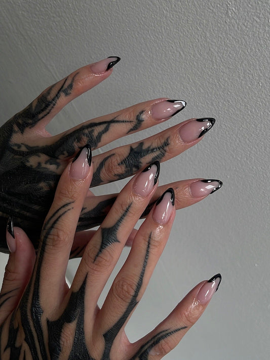 18 Classy Black French Nail Ideas for Any Occasion