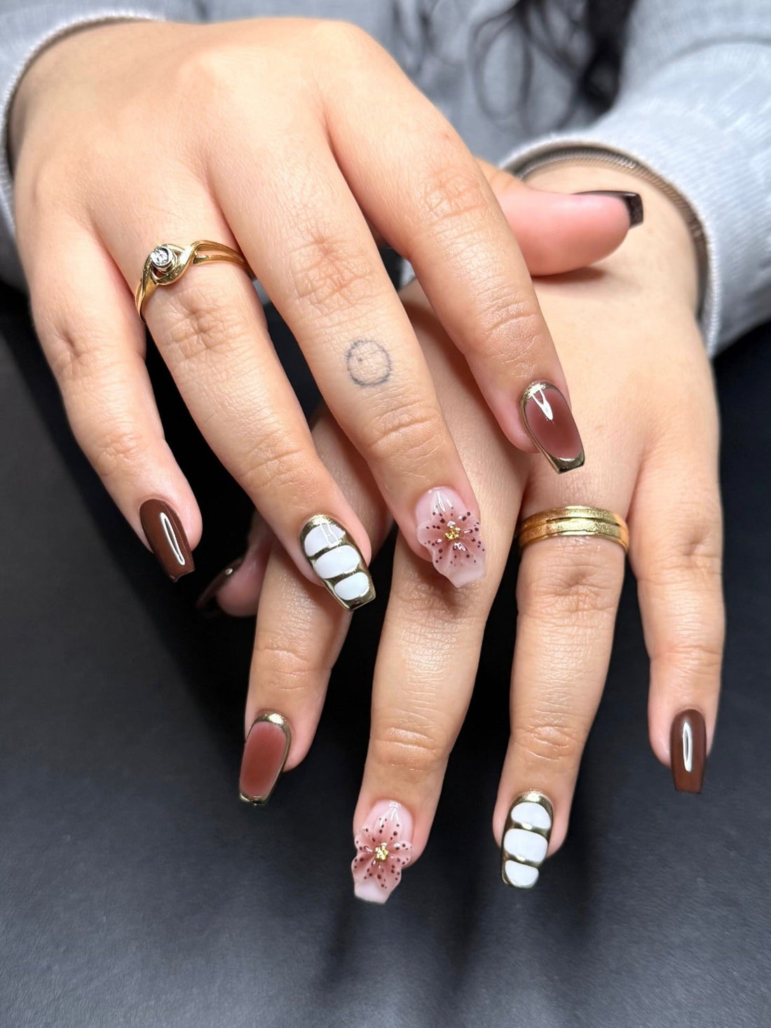 16 Best Short Brown Nail Ideas for 2026