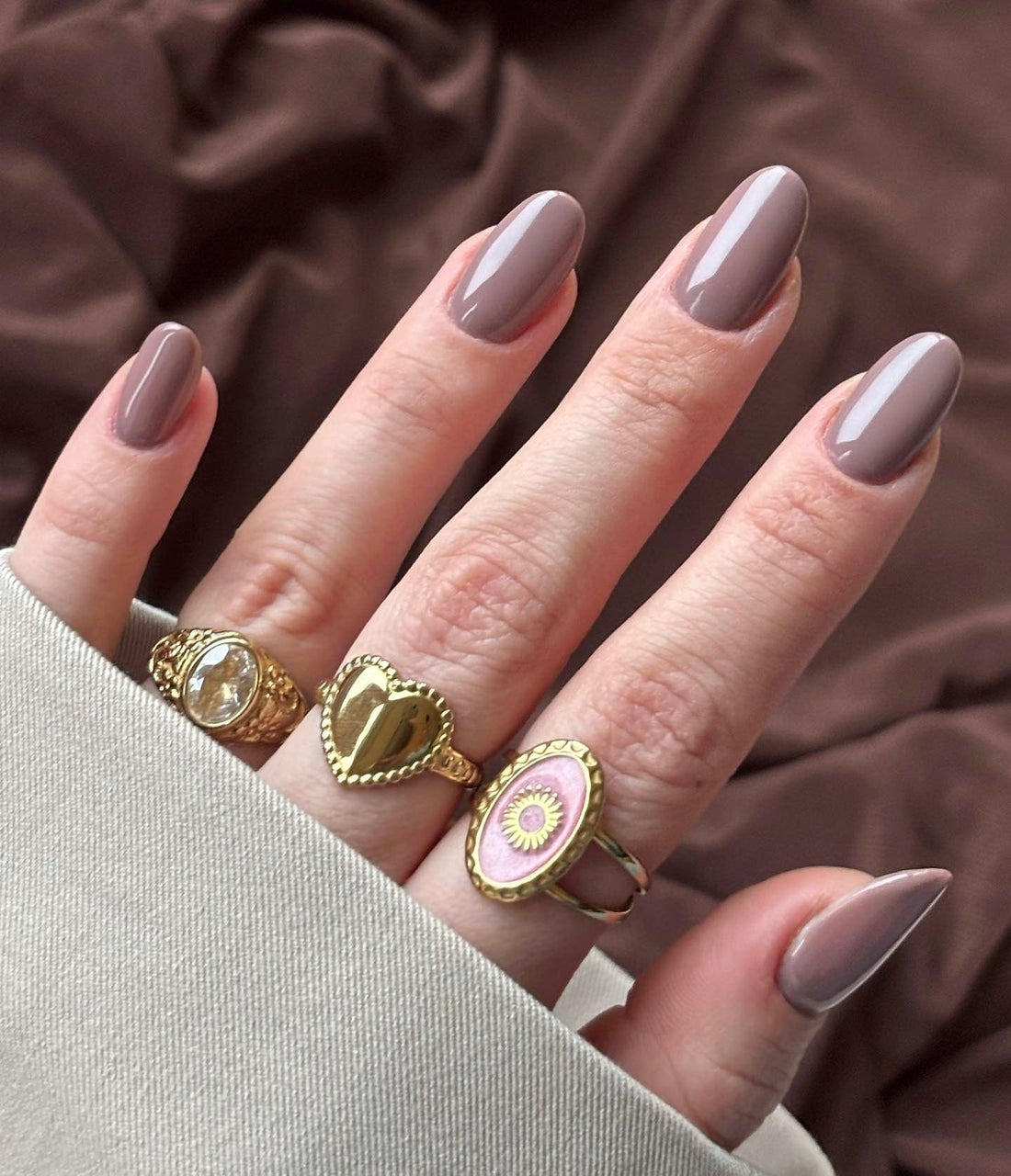 16 Fresh Taupe Nail Ideas 2026