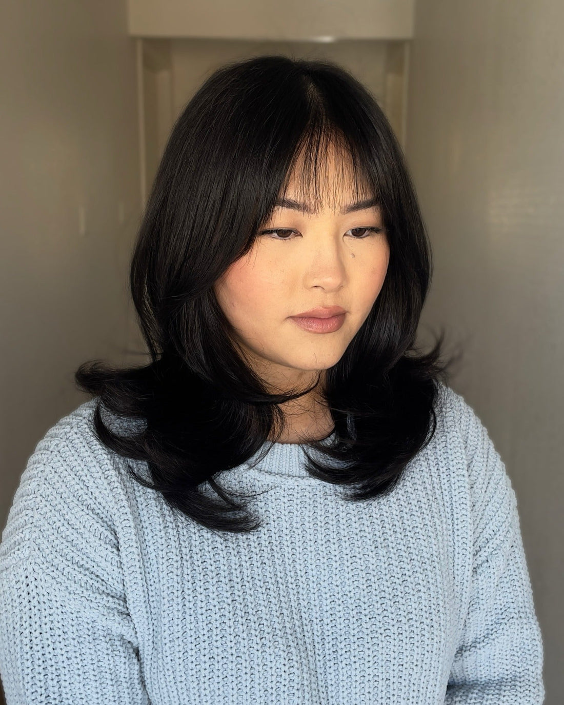 16 Wispy Bangs For Wavy Hair That Feel Effortless