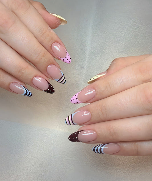 16 Cute Nail Ideas With Lines And Dots