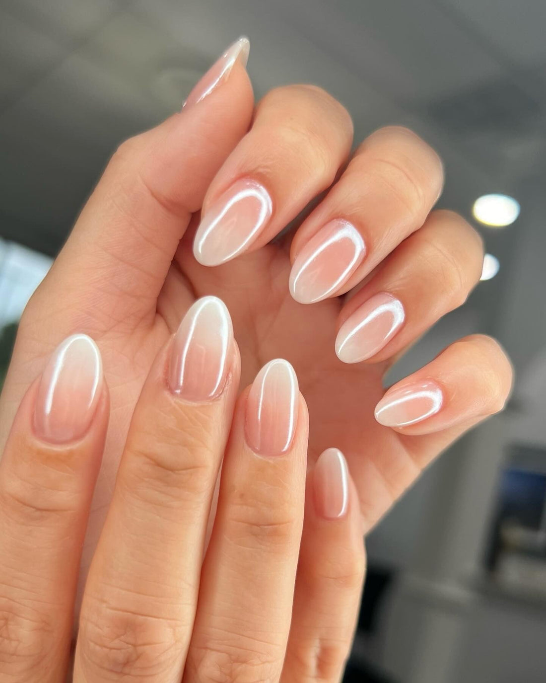 17 Short Almond Nail Ideas That Always Look Polished