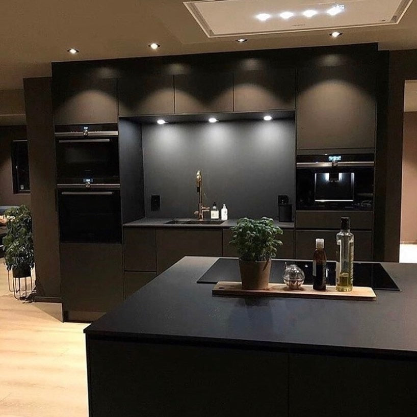 18 All Black Kitchen Ideas That Redefine Modern Style – Pixelify