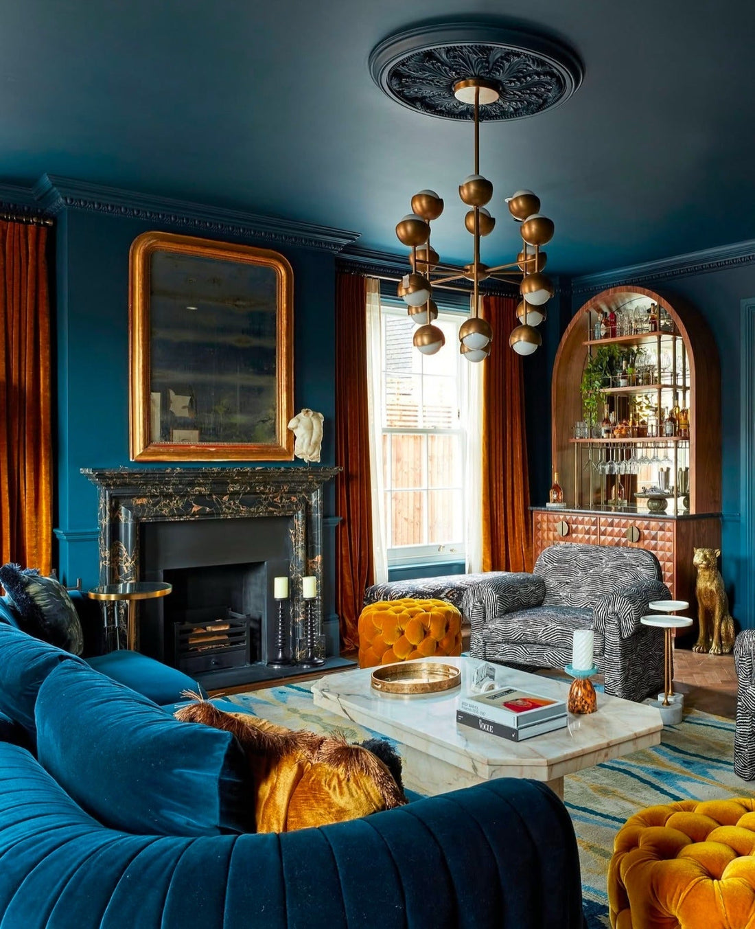17 Sophisticated Blue And Gold Living Room Ideas