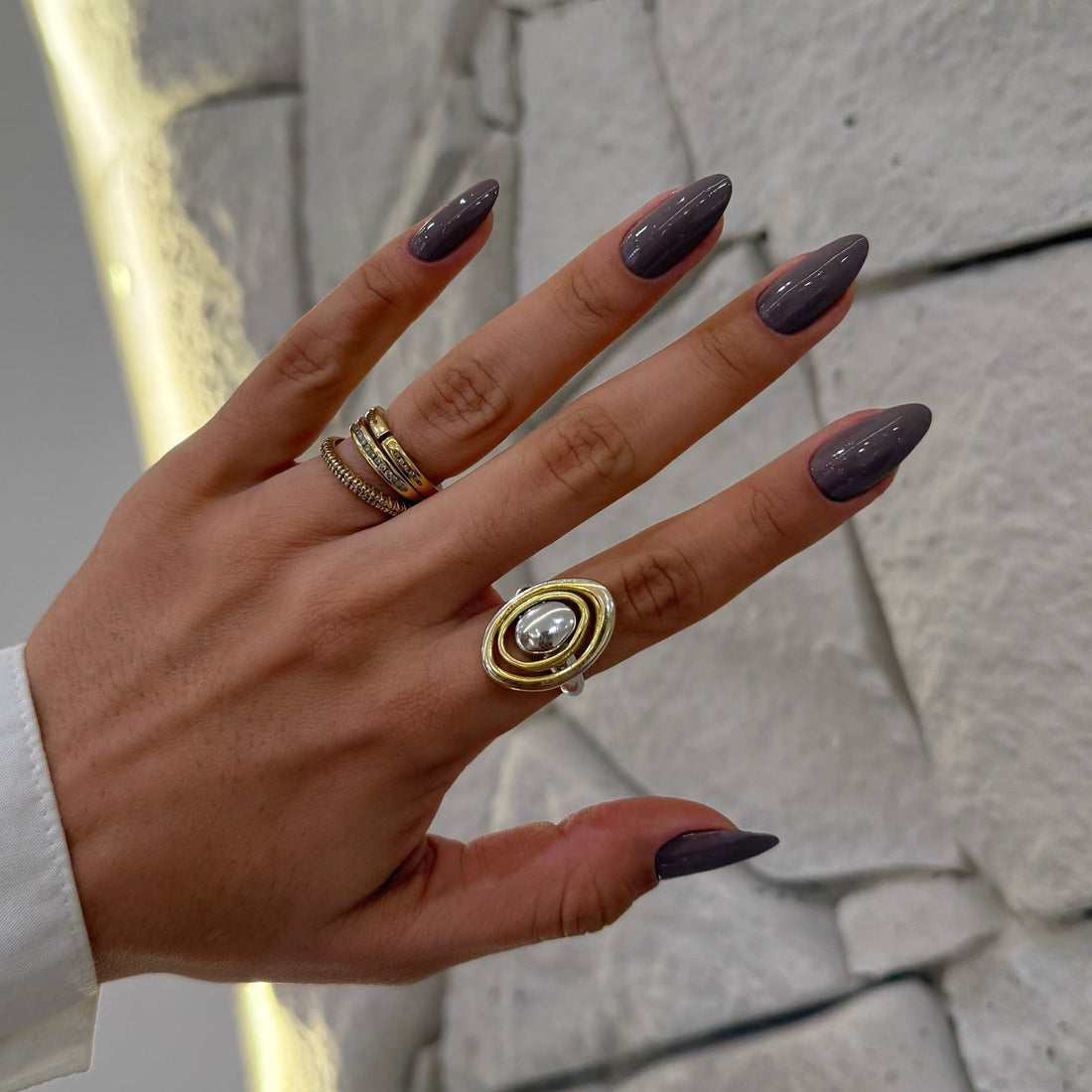 18 Modern Almond Nail Ideas 2026