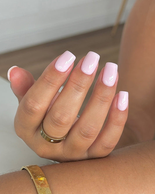 15 Soft Pink Nail Designs That Always Look Great