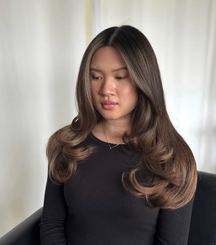 19 Stunning Face-Framing Haircuts for a Fresh New Look