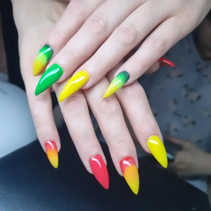 15 Tropical Nail Ideas for Fresh Vacation Vibes