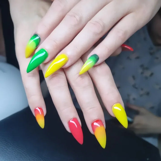 15 Tropical Nail Ideas for Fresh Vacation Vibes