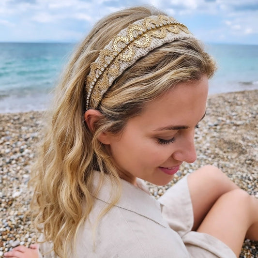 19 Gorgeous Headband Hairstyles with Chic Vibes
