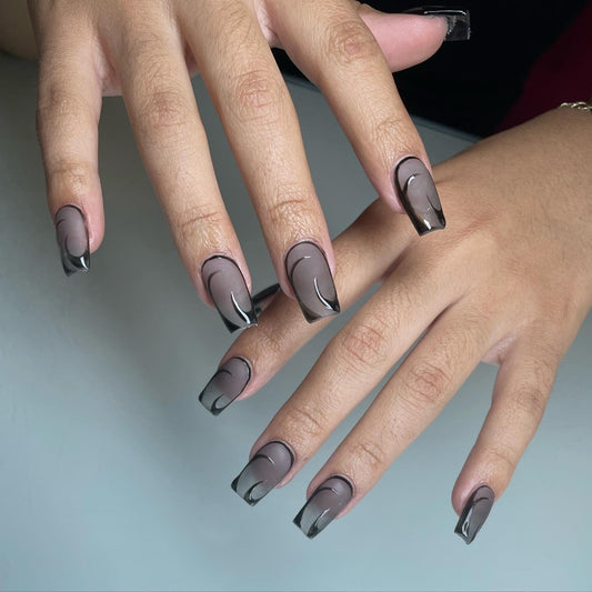 16 Short Black Nail Ideas for Effortless Glam
