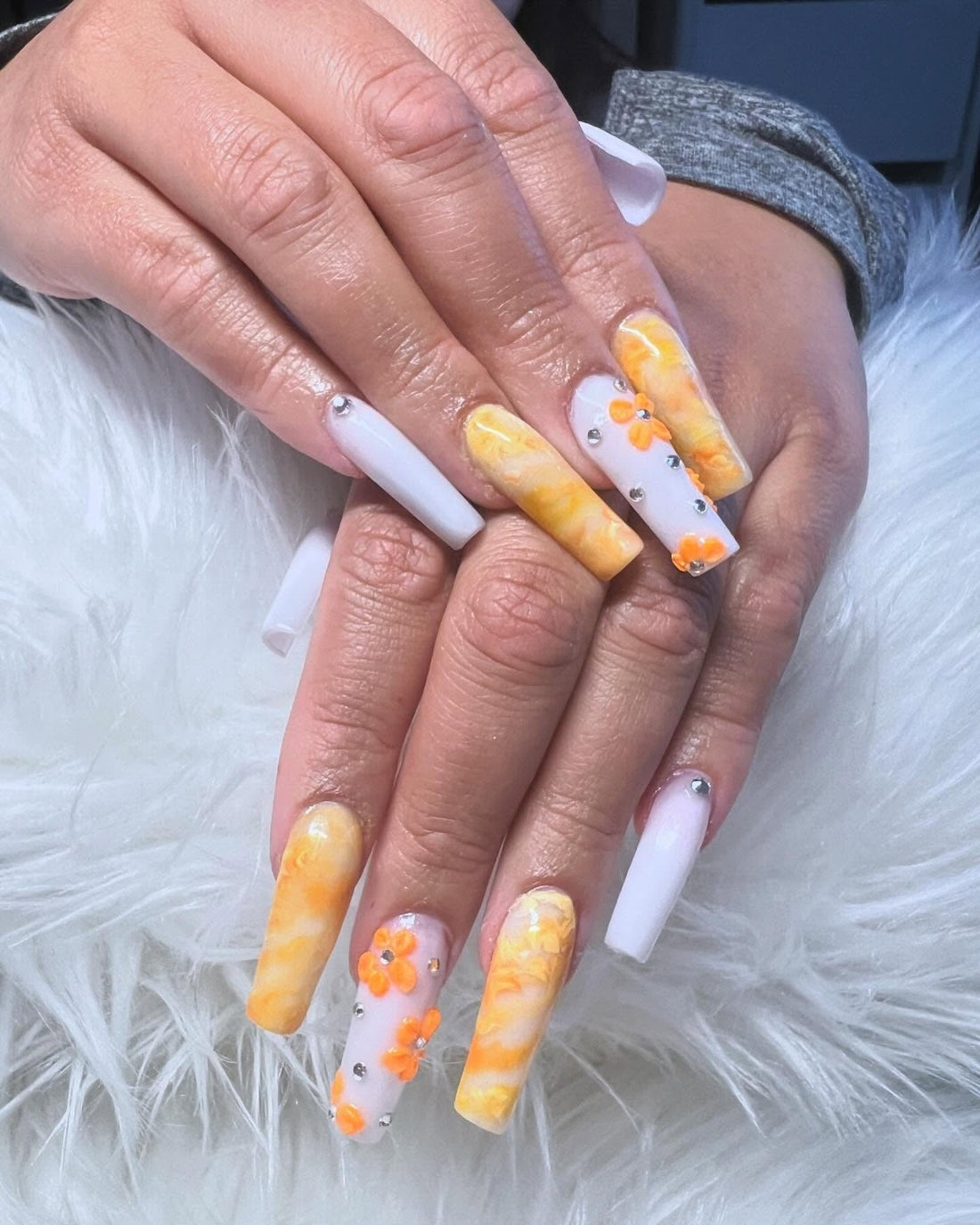 17 Orange And White Nail Looks Worth Saving
