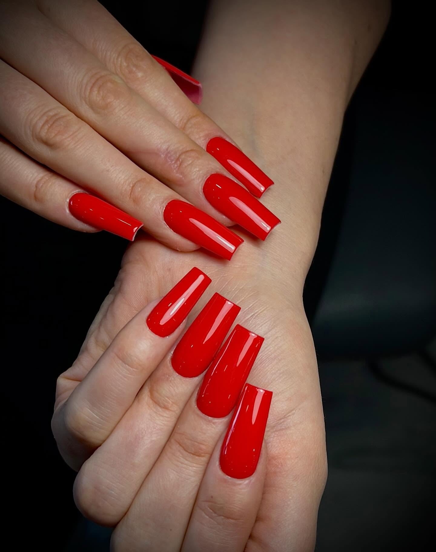 16 Modern Red Coffin Nail Ideas – Pixelify
