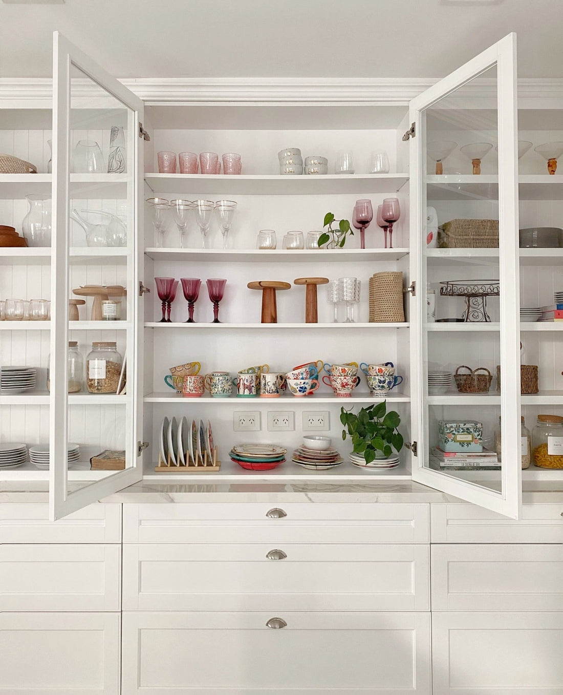 16 Glass Cabinets Kitchen Ideas That Feel Fresh